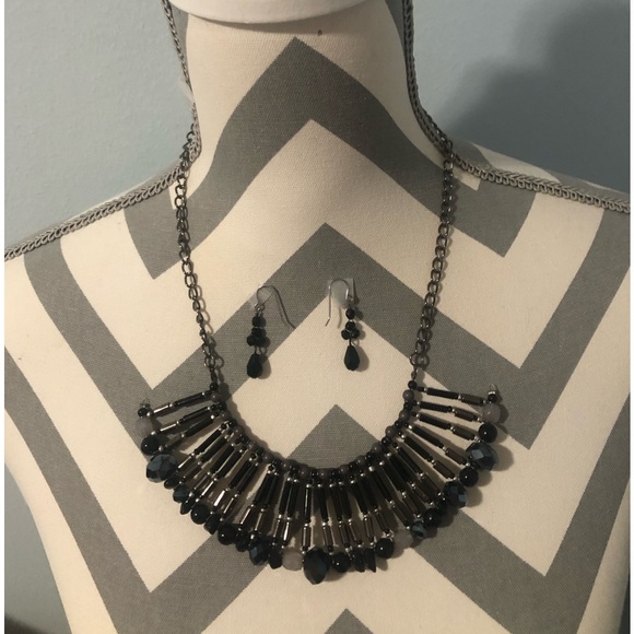 Jewelry - Beautiful black beaded necklace with matching earrings.